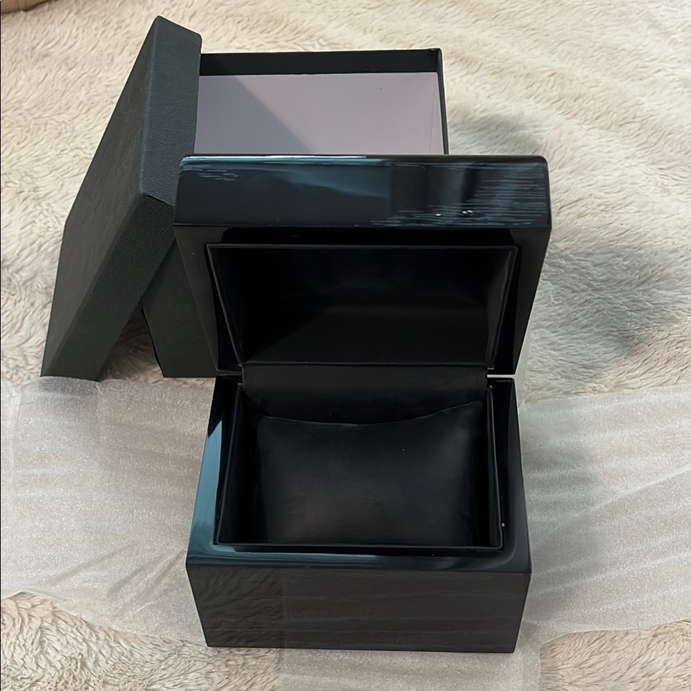 Elegant Black Men's Accessory Box